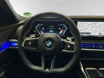 740d xDrive M Sport|SkyLounge|Standheizung