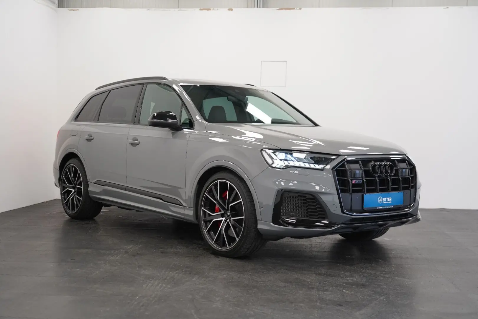 SQ7 V8 Competition plus*PANO*MatrixLED*Valcona*