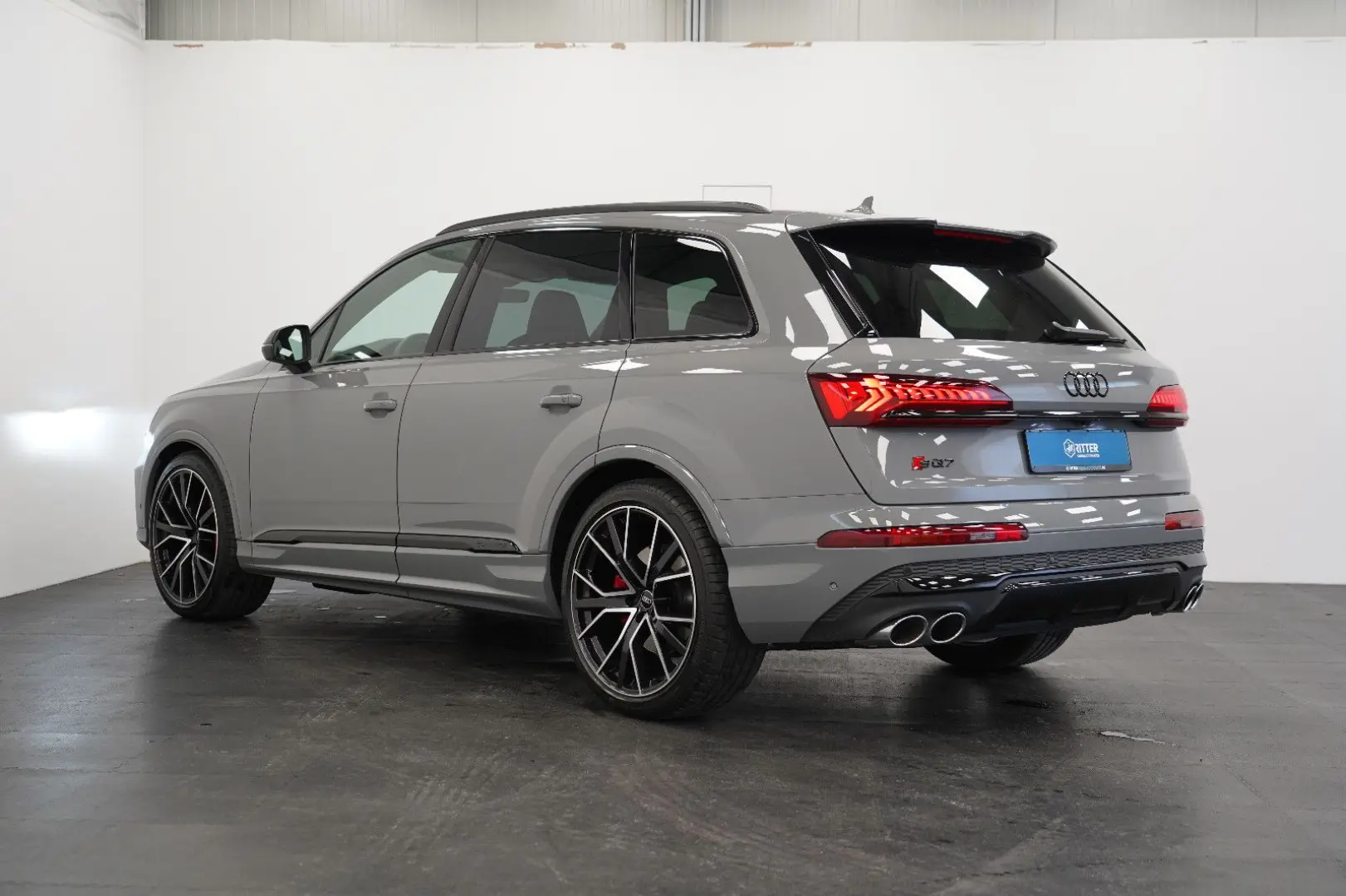 SQ7 V8 Competition plus*PANO*MatrixLED*Valcona*
