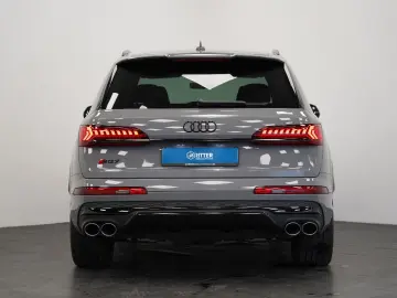 SQ7 V8 Competition plus*PANO*MatrixLED*Valcona*