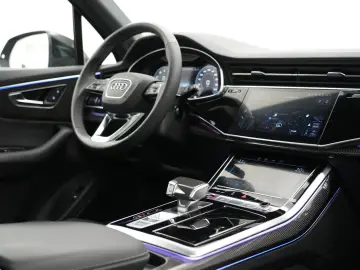 SQ7 V8 Competition plus*PANO*MatrixLED*Valcona*
