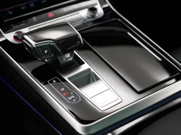 SQ7 V8 Competition plus*PANO*MatrixLED*Valcona*