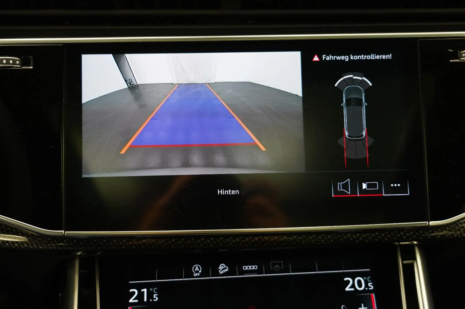 SQ7 V8 Competition plus*PANO*MatrixLED*Valcona*