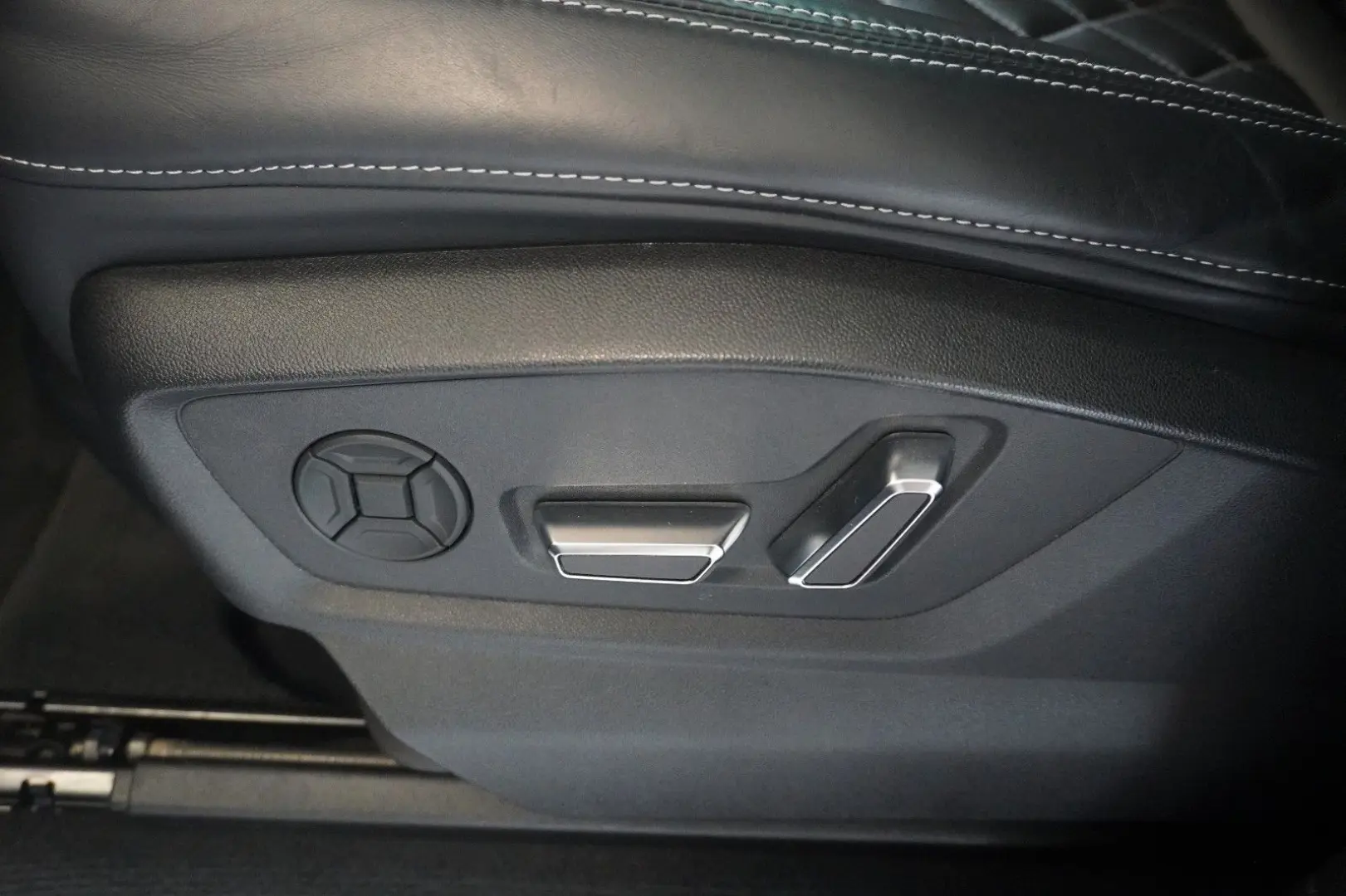 Q8 2x S-Line 50 tdi quattro tiptronic*AHK*PANO*