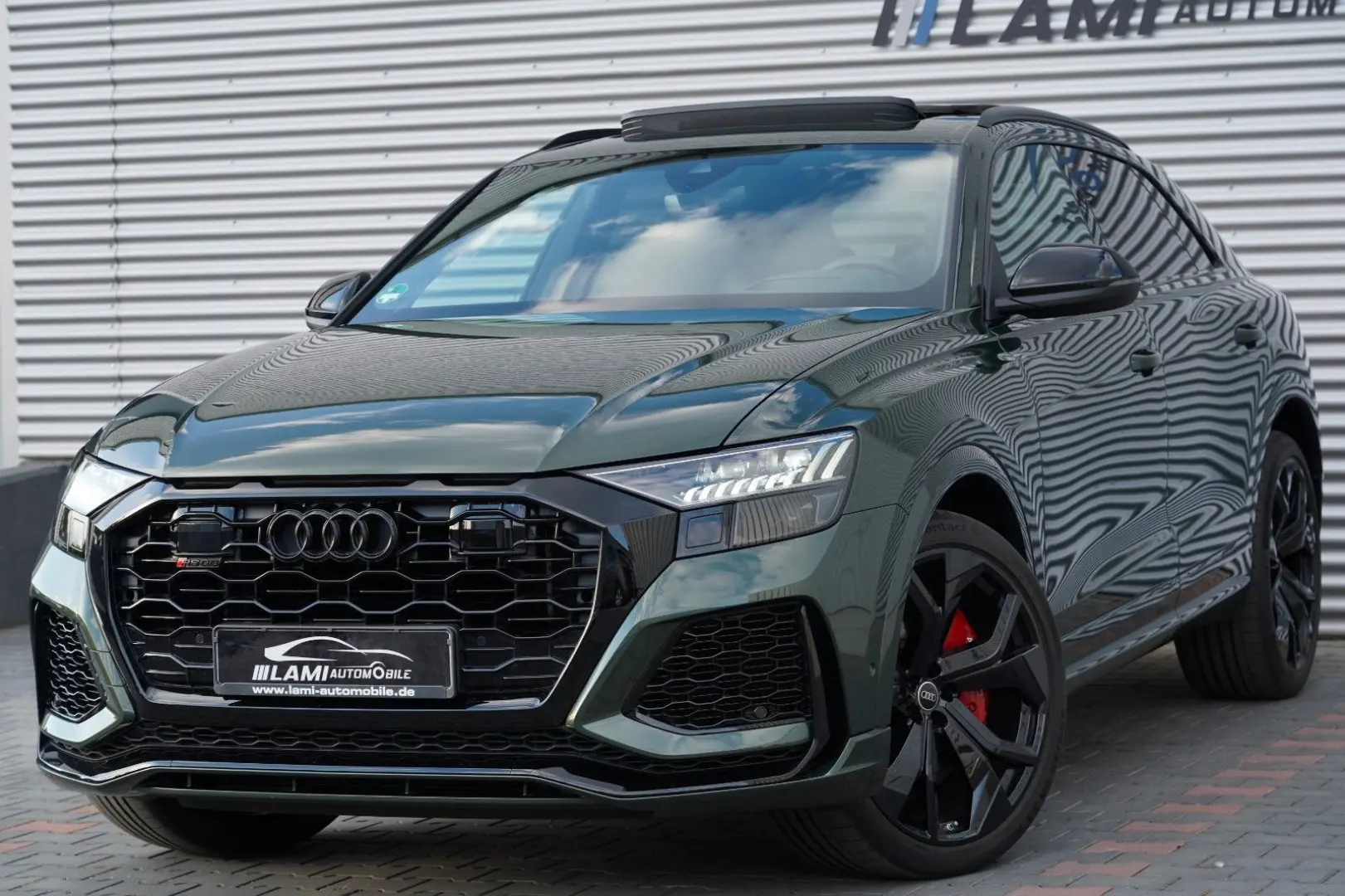 RSQ8 4.0TFSI quattro INDIVIDUAL DYNAMIK+ PANO