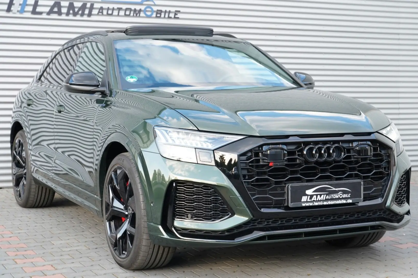 RSQ8 4.0TFSI quattro INDIVIDUAL DYNAMIK+ PANO