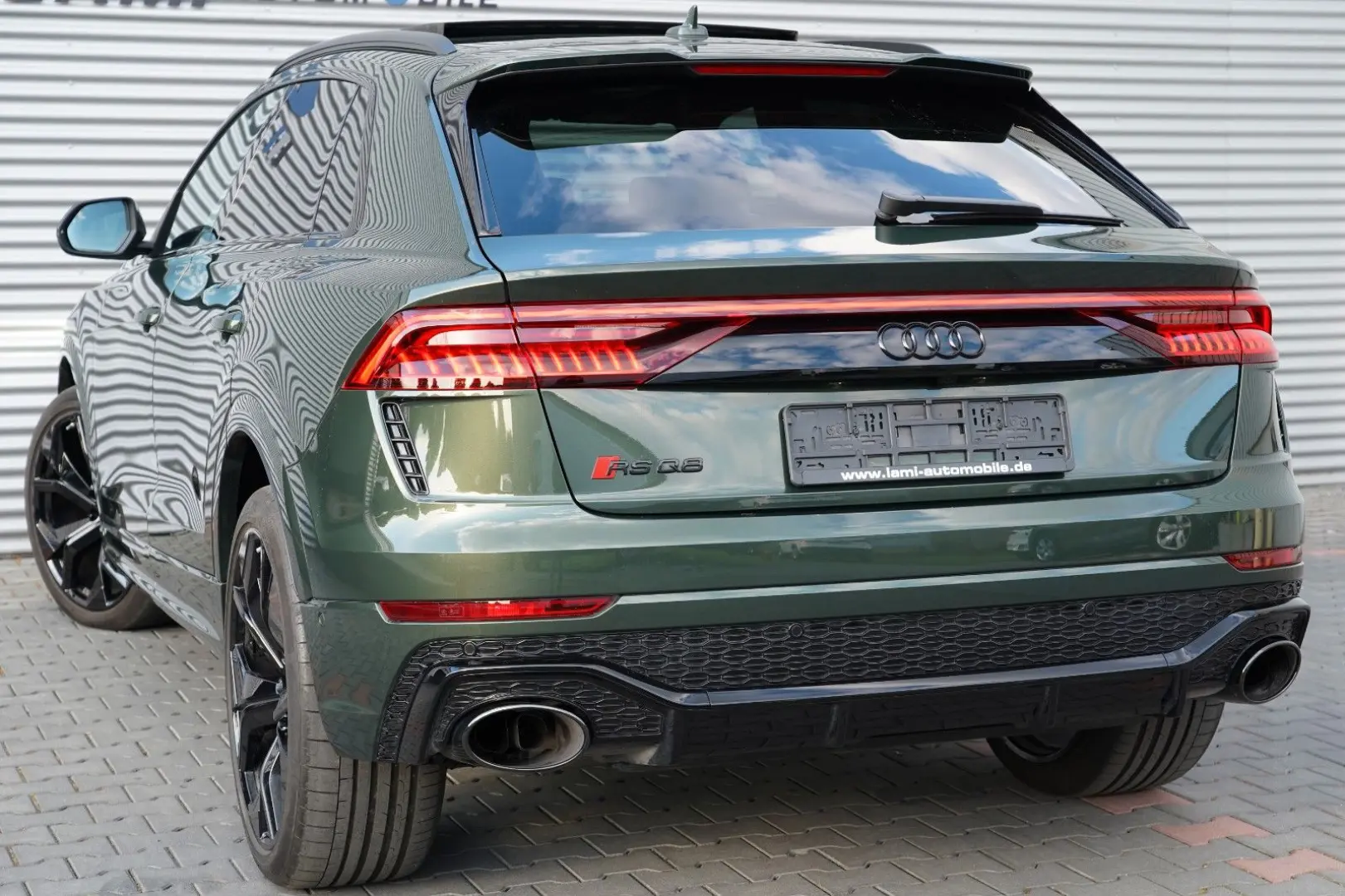 RSQ8 4.0TFSI quattro INDIVIDUAL DYNAMIK+ PANO