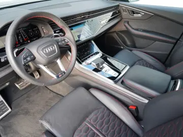 RSQ8 4.0TFSI quattro INDIVIDUAL DYNAMIK+ PANO