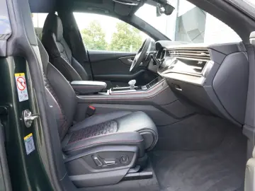 RSQ8 4.0TFSI quattro INDIVIDUAL DYNAMIK+ PANO