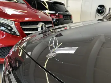 E 300e T AMG PANO+DISTR.+HUD+MEMORY+DIGITAL+AHK
