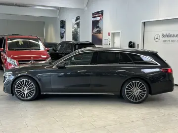 E 300e T AMG PANO+DISTR.+HUD+MEMORY+DIGITAL+AHK
