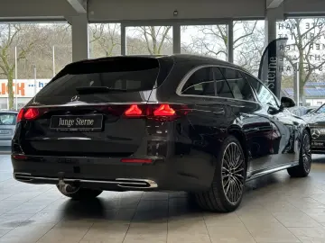 E 300e T AMG PANO+DISTR.+HUD+MEMORY+DIGITAL+AHK