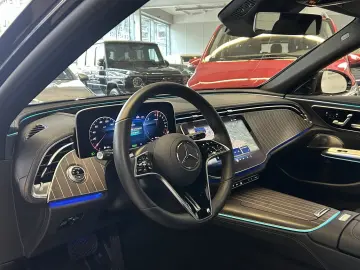 E 300e T AMG PANO+DISTR.+HUD+MEMORY+DIGITAL+AHK