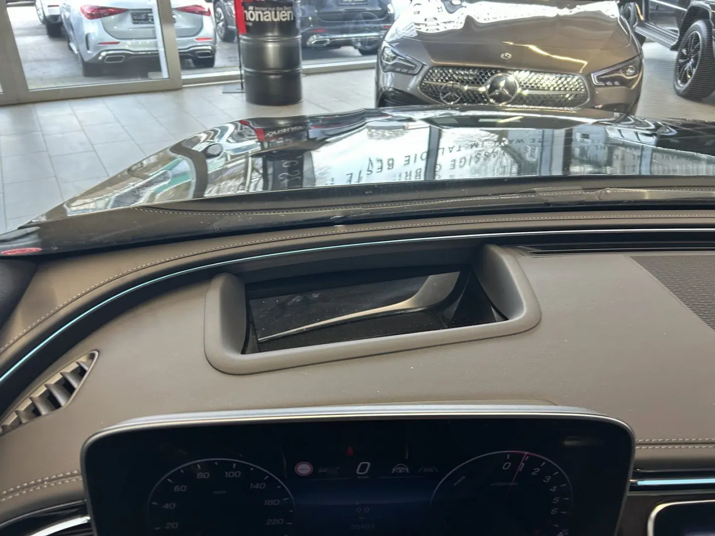 E 300e T AMG PANO+DISTR.+HUD+MEMORY+DIGITAL+AHK
