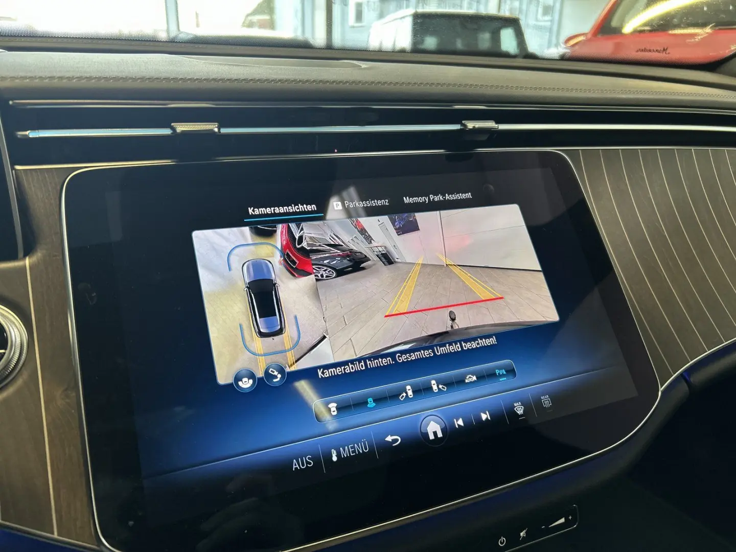 E 300e T AMG PANO+DISTR.+HUD+MEMORY+DIGITAL+AHK