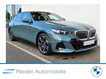520i M Sportpaket Komfortsitze Pano AHK h k DA
