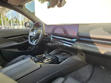 520i M Sportpaket*Komfortsitze*Pano*AHK*h/k*DA+*