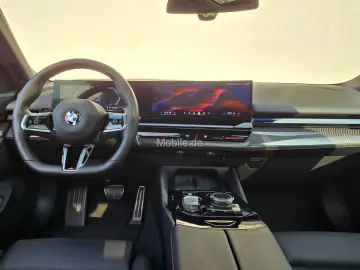 520i M Sportpaket*Komfortsitze*Pano*AHK*h/k*DA+*