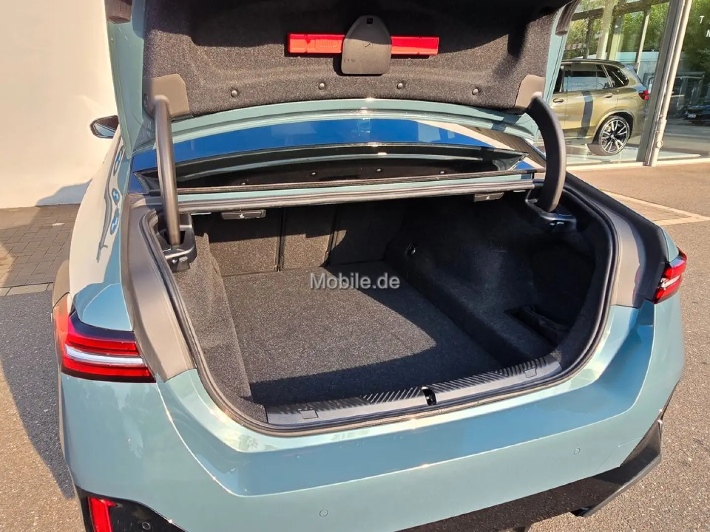 520i M Sportpaket*Komfortsitze*Pano*AHK*h/k*DA+*