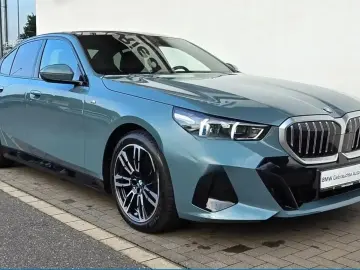 520i M Sportpaket*Komfortsitze*Pano*AHK*h/k*DA+*
