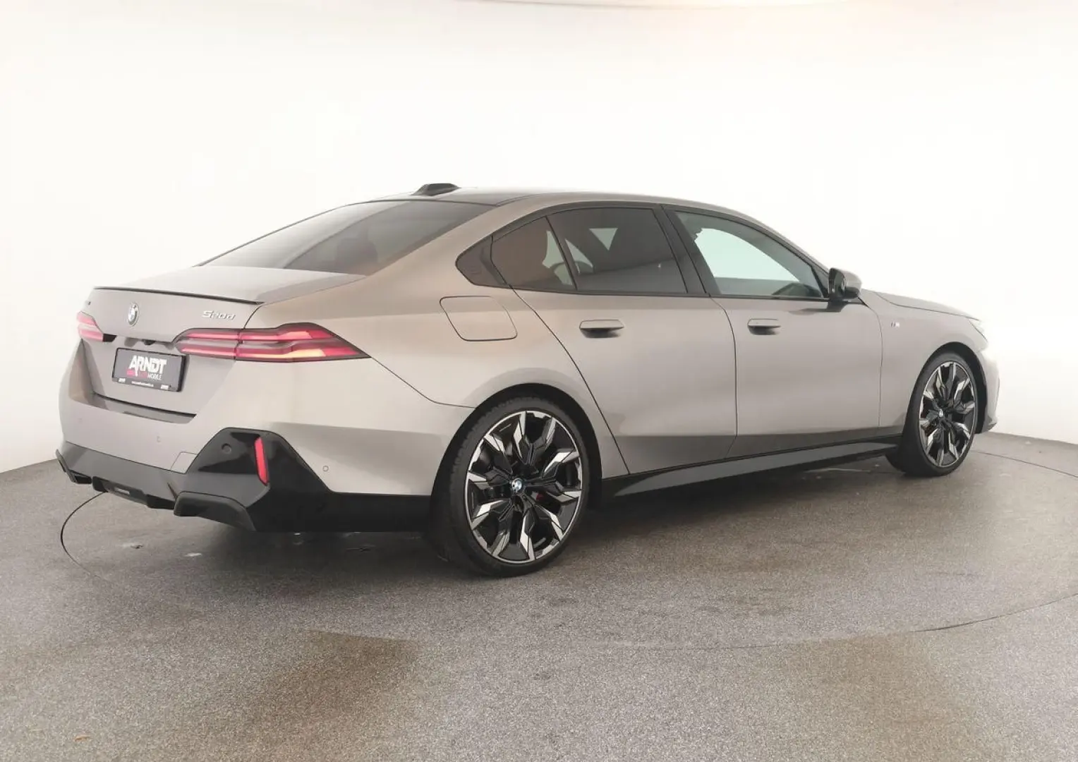 520d xDrive M Sport Pro Pano HUD HK ACC 360 21