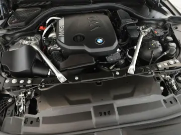 520d xDrive M Sport Pro Pano HUD HK ACC 360 21