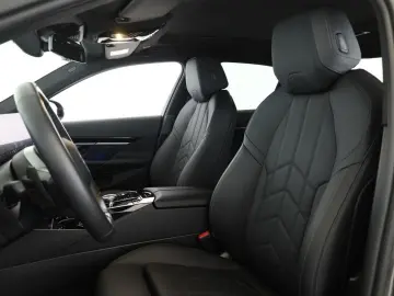 520d xDrive M Sport Pro Pano HUD HK ACC 360 21