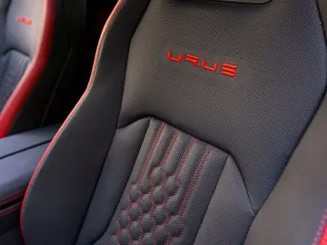 Lamborghini Urus S