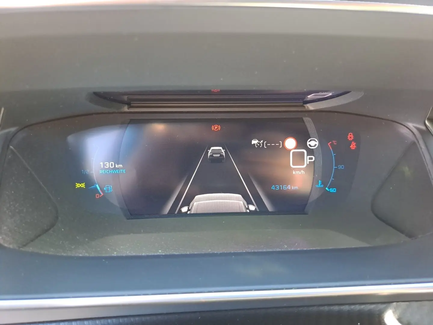 2008 GT PureTech 130 EAT8 R-Kamera Navi Sitzheiz
