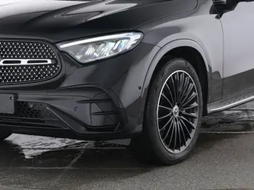 GLC 220 d 4M AMG-Sport/Pano/Burm/AHK/Night/20'