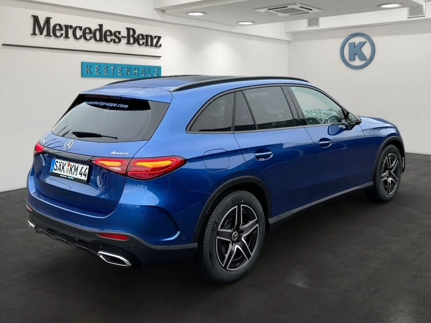GLC 220 d 4Matic AMG+AHK+PANO+EASY-PACK+DIST