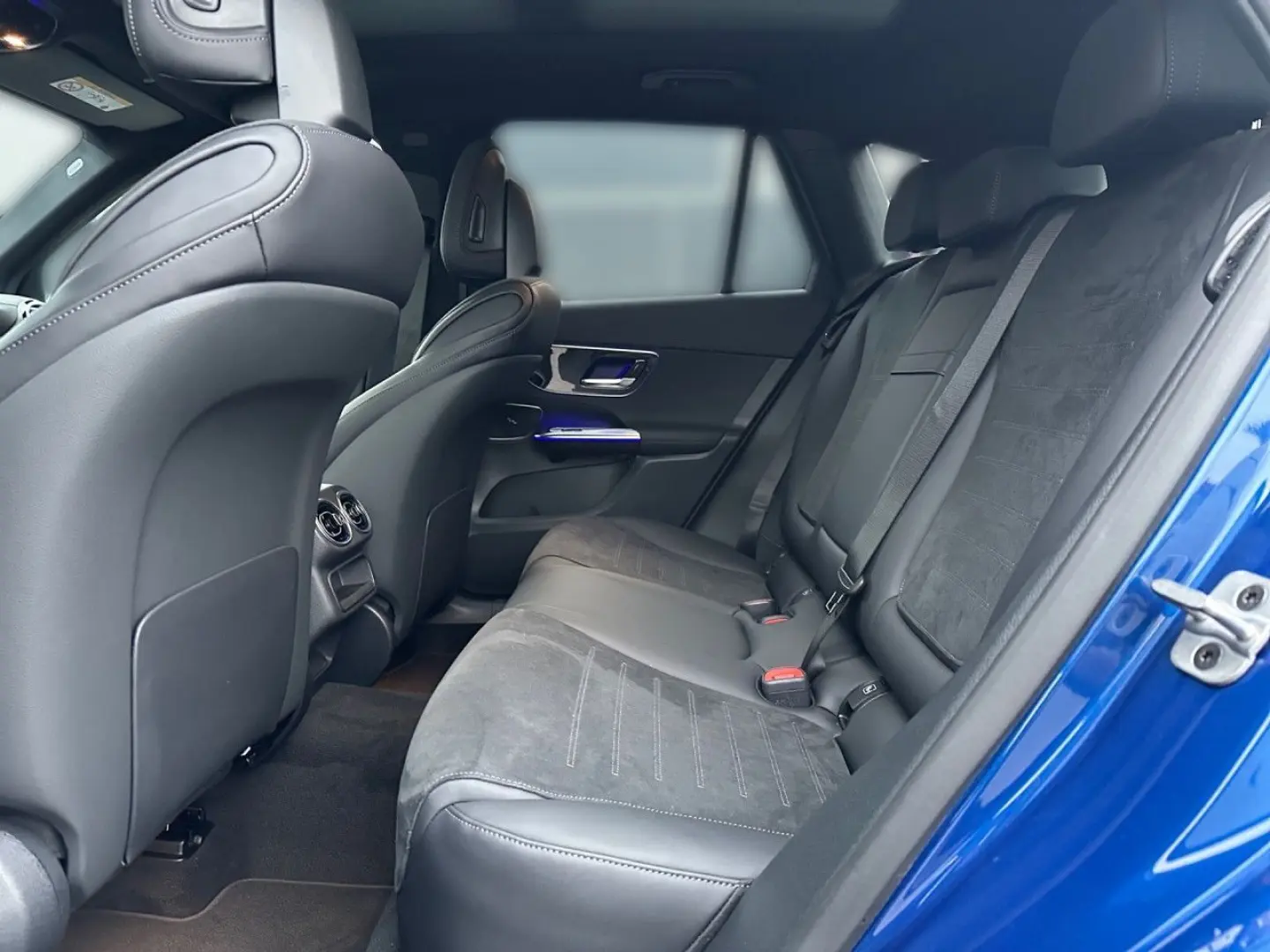 GLC 220 d 4Matic AMG+AHK+PANO+EASY-PACK+DIST