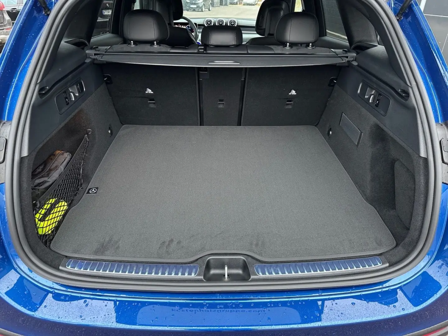 GLC 220 d 4Matic AMG+AHK+PANO+EASY-PACK+DIST