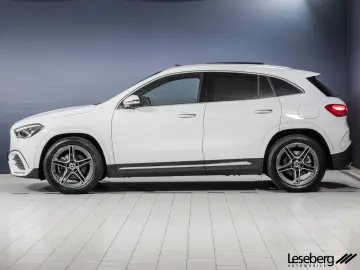 GLA 220 4MATIC AMG LED / Pano / AHK / DISTRONIC