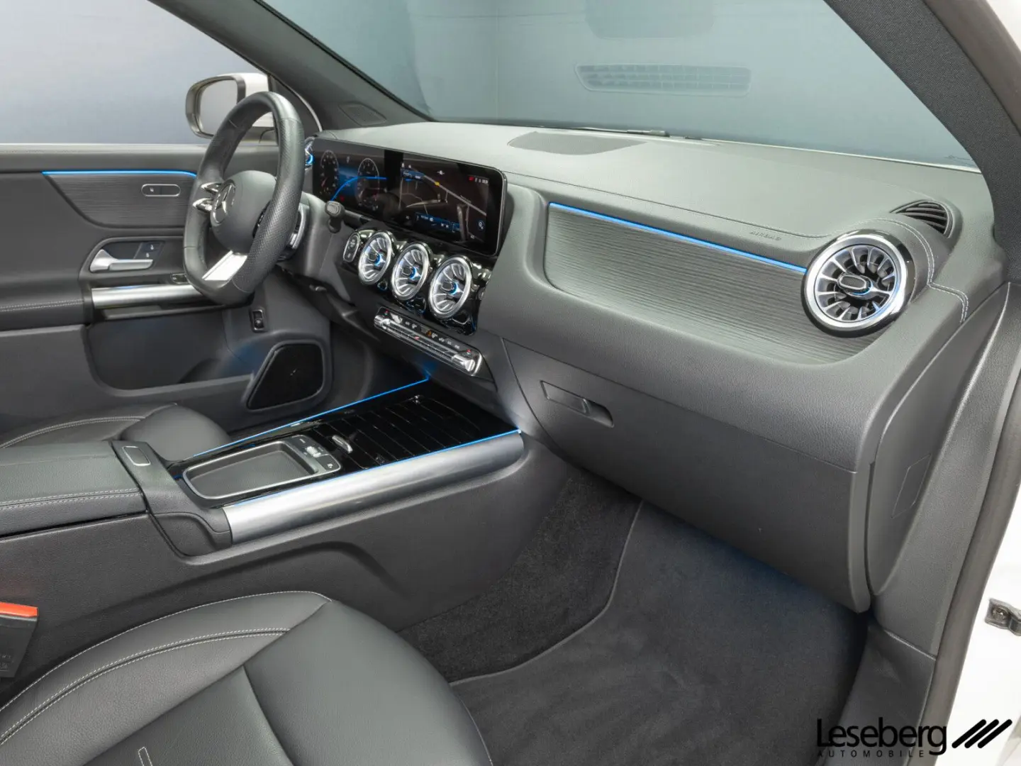 GLA 220 4MATIC AMG LED / Pano / AHK / DISTRONIC