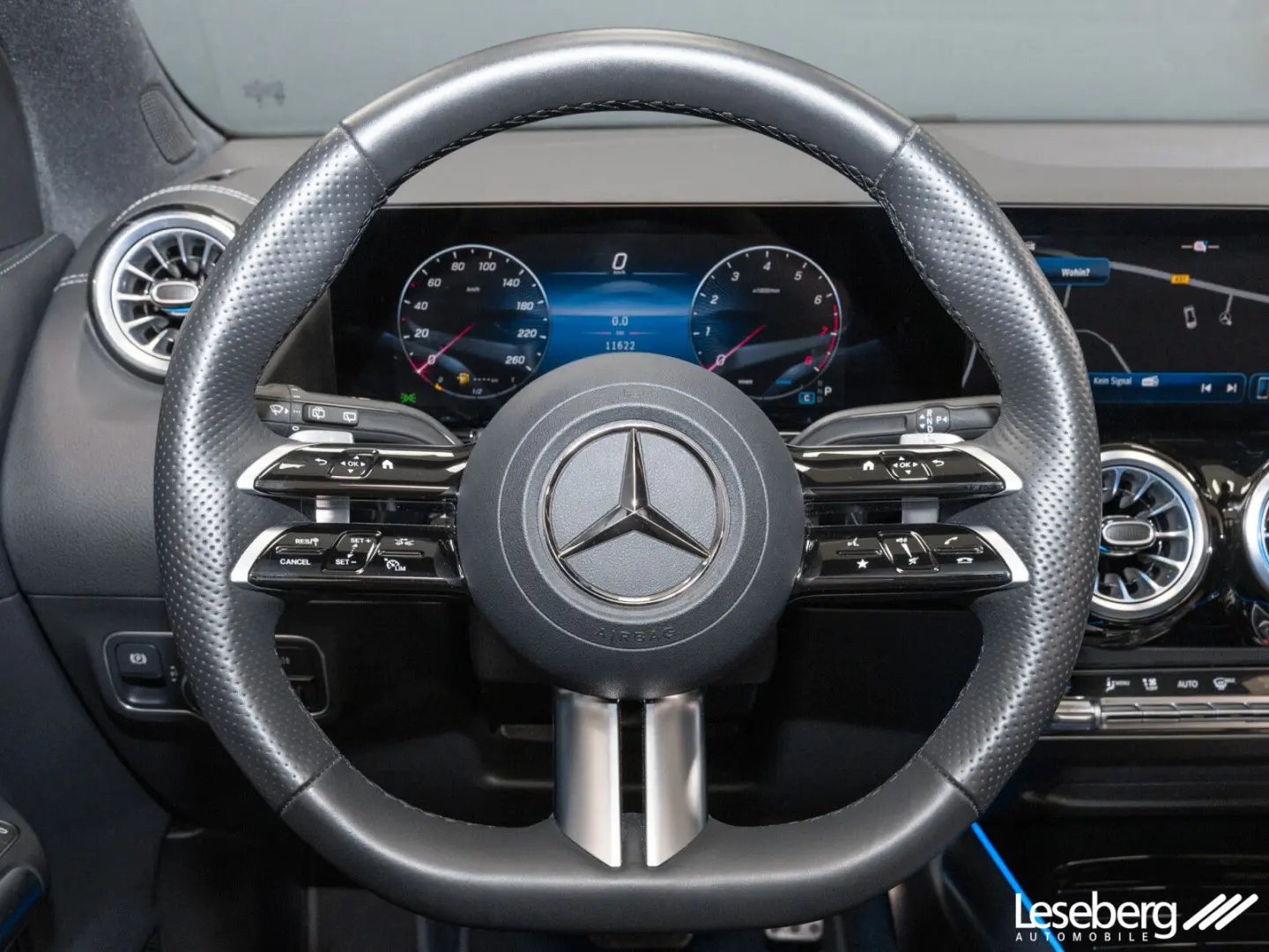 GLA 220 4MATIC AMG LED / Pano / AHK / DISTRONIC