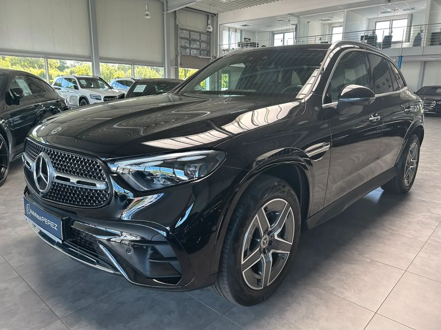 GLC 300 e 4M AMG PREMIUM DISTRONIC-AHK-BURMESTER