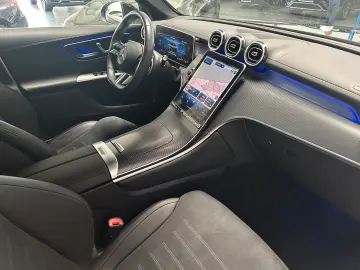 GLC 300 e 4M AMG PREMIUM DISTRONIC-AHK-BURMESTER