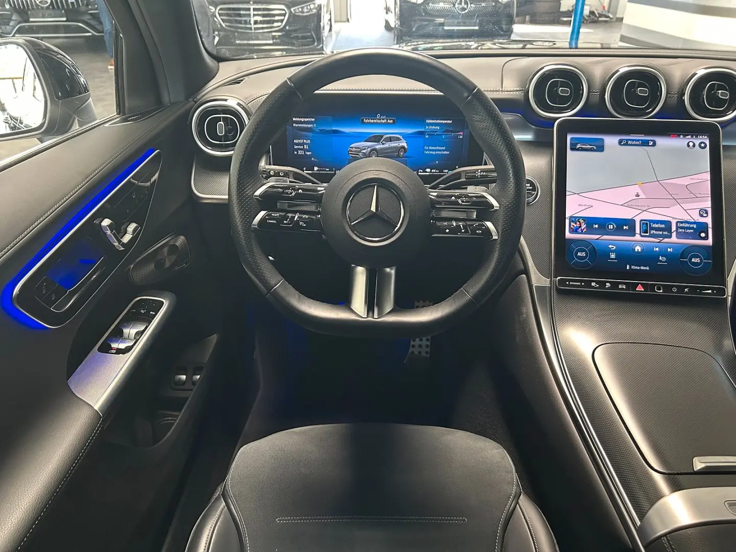 GLC 300 e 4M AMG PREMIUM DISTRONIC-AHK-BURMESTER