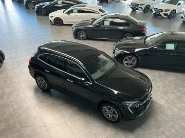 GLC 300 e 4M AMG PREMIUM DISTRONIC-AHK-BURMESTER