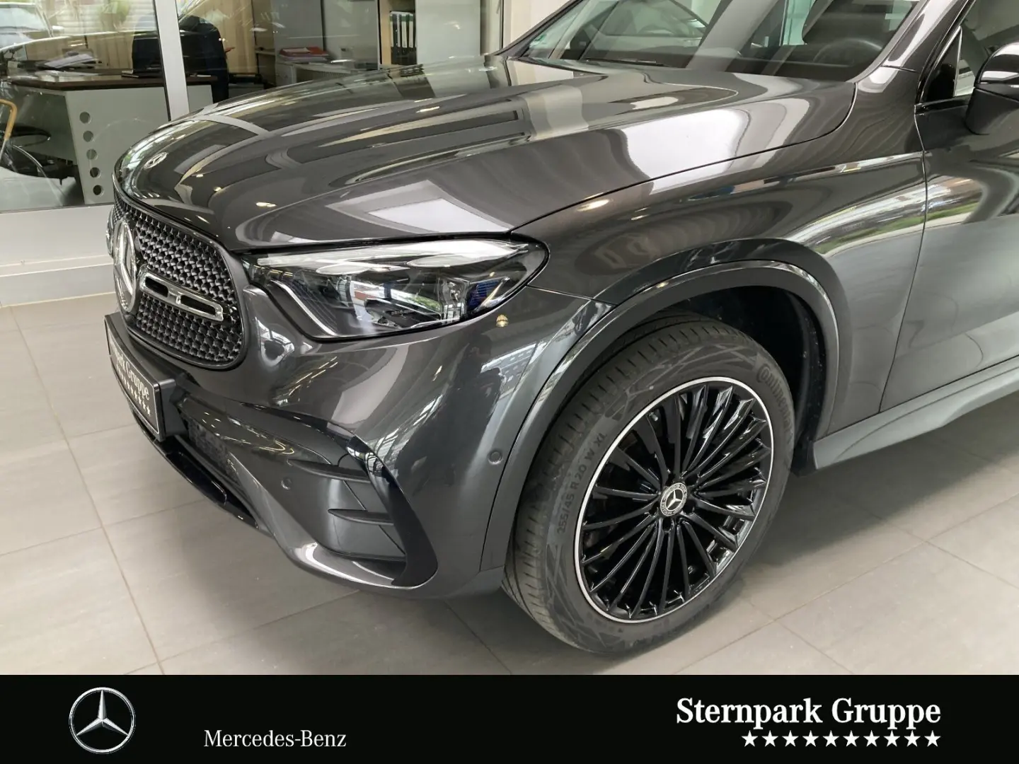 GLC 300 e 4M AMG Prem,AHK,DiGiLight,Distr,Memory