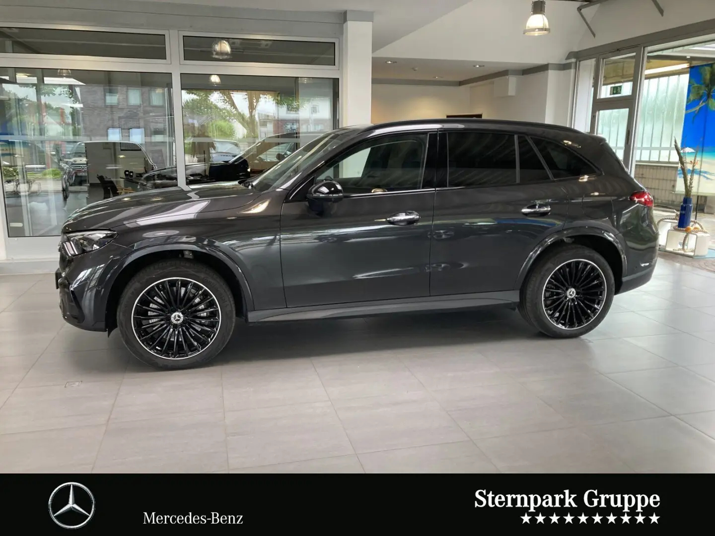 GLC 300 e 4M AMG Prem,AHK,DiGiLight,Distr,Memory