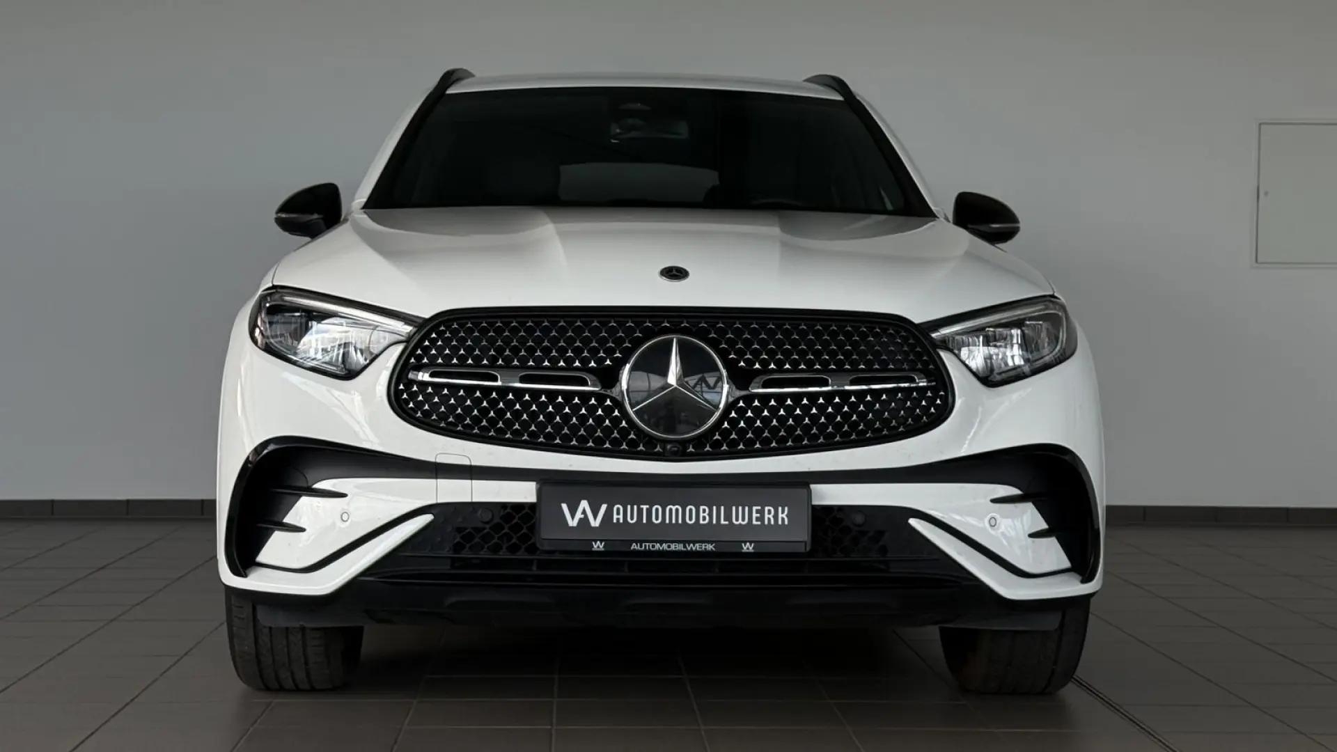 GLC 300 d 4M |AMG |DIST |NIGHT |AHK |LED |