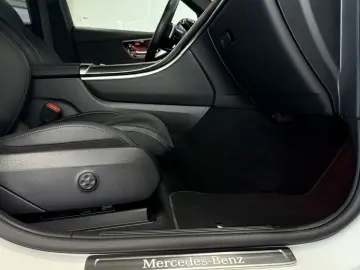 GLC 300 d 4M |AMG |DIST |NIGHT |AHK |LED |