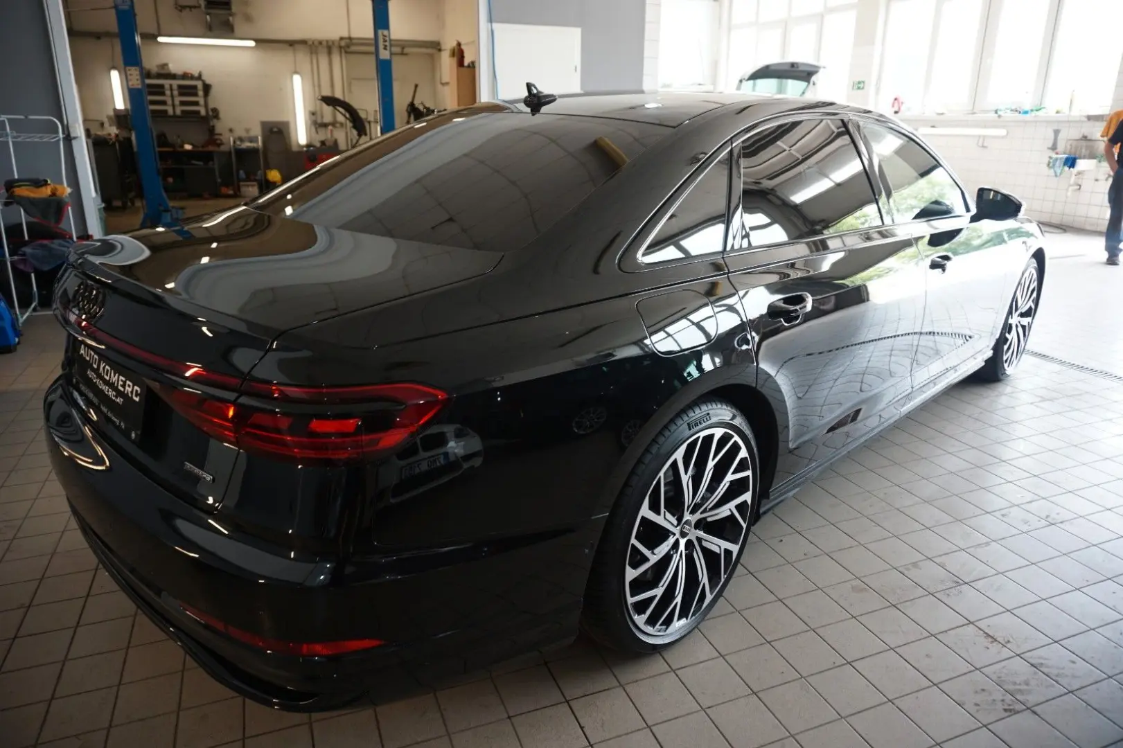 A8 L 60 TFSI e quattro Black Editon Exclusive TV