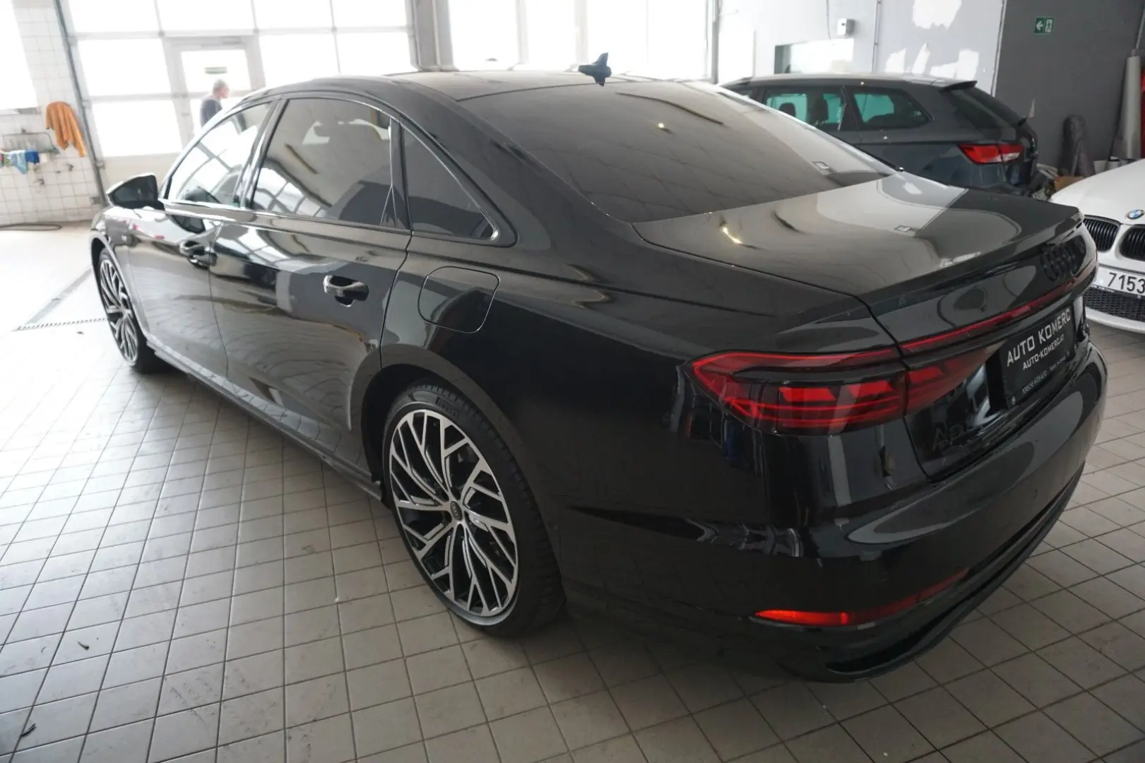 A8 L 60 TFSI e quattro Black Editon Exclusive TV
