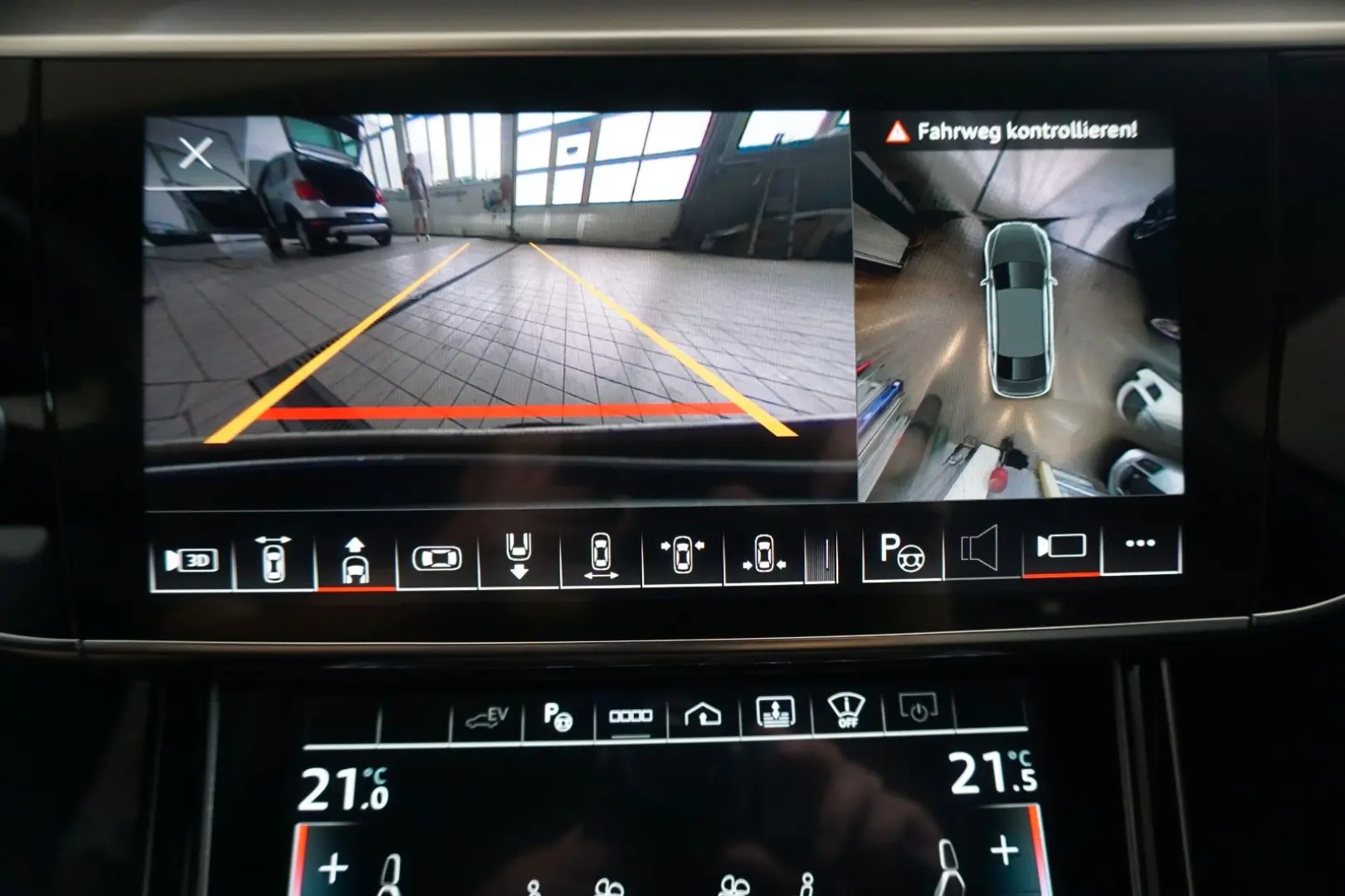 A8 L 60 TFSI e quattro Black Editon Exclusive TV