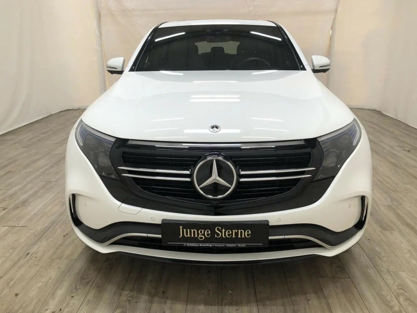 EQC 400 4M AMG Distr*AHK*Memory*360°*SHD*MULTIBE