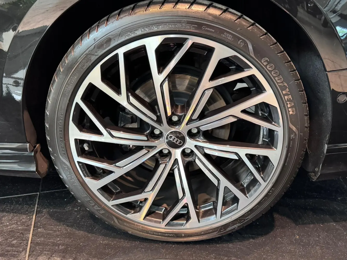 A8 50 TDI L quat. B&O Massage Liege TV 160UPE