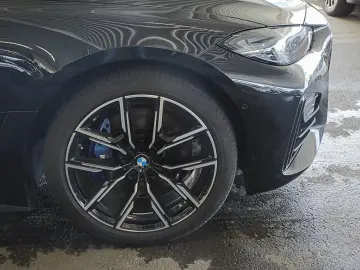 M440i xDrive 19 Zoll*Memory*AHK+Harman Kardon*Me